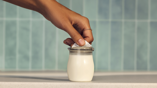 Petit pot of Maison Riviera lemon flavored yogurt with floral decoration